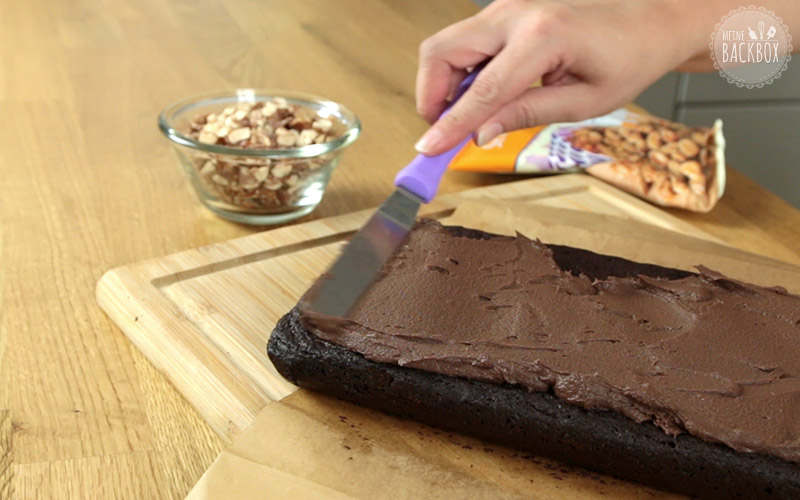 Craft Beer Brownies mit Ganache bestreichen