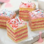 Januar Box Genussreise Petits Fours