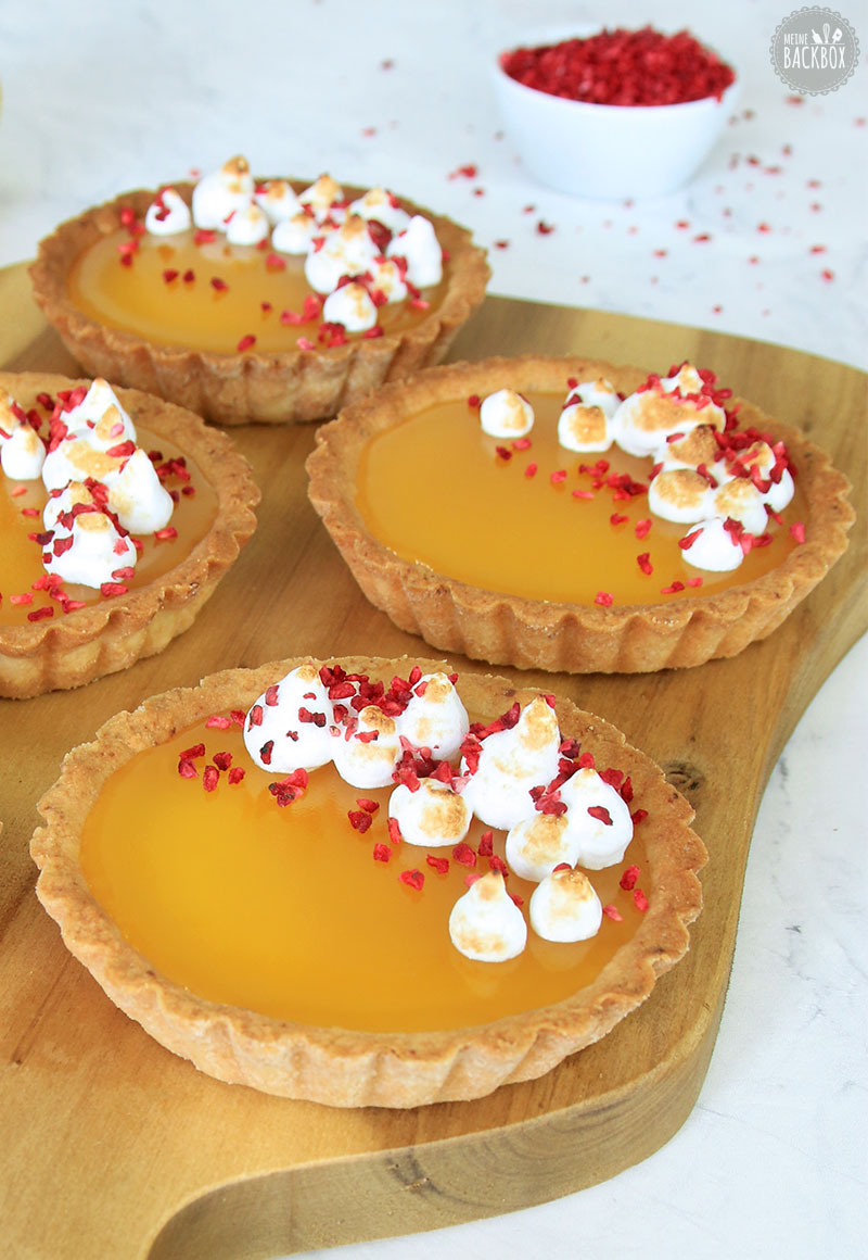 Lemon Tartelettes mit Baiser und Himbeeren