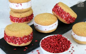 Eis Sandwiches mit Himbeeren