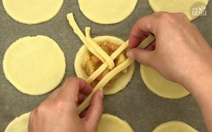 Mini Apple Pies Rezept mit Herbstzucker