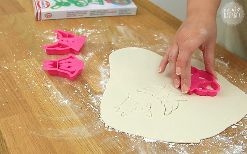 Haferflocken Plätzchen Rezept: Marzipan ausstechen