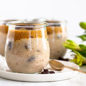 Suji Ka Halwa Rezept – Indischer Kardamomgrieß mit Rosinen