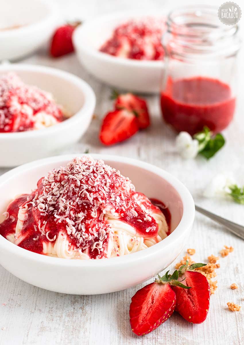 Spaghetti-Eis Dessert im New York Cheesecake Style