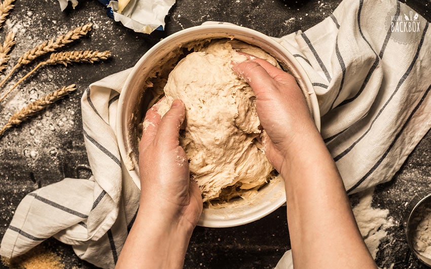 Sauerteigbrot selber backen Sauerteig in Gärkorb