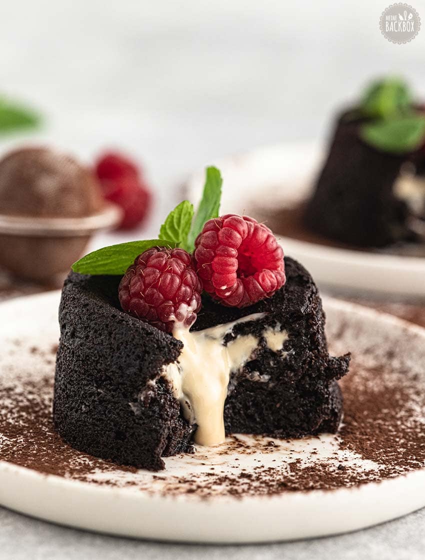 Schoko Lava Cake mit Mandelcreme