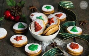 Honigtaler Plätzchen mit Weihnachtsdekor