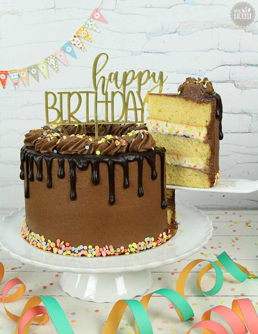 Konfetti Drip Cake mit zartbitter Drip und Schokoladencreme