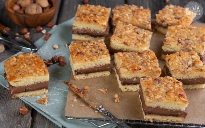 Nuss-Kakao Bienenstich mit Kakaopudding