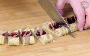 Schnelle Plätzchenstange Rezept: Stange schneiden