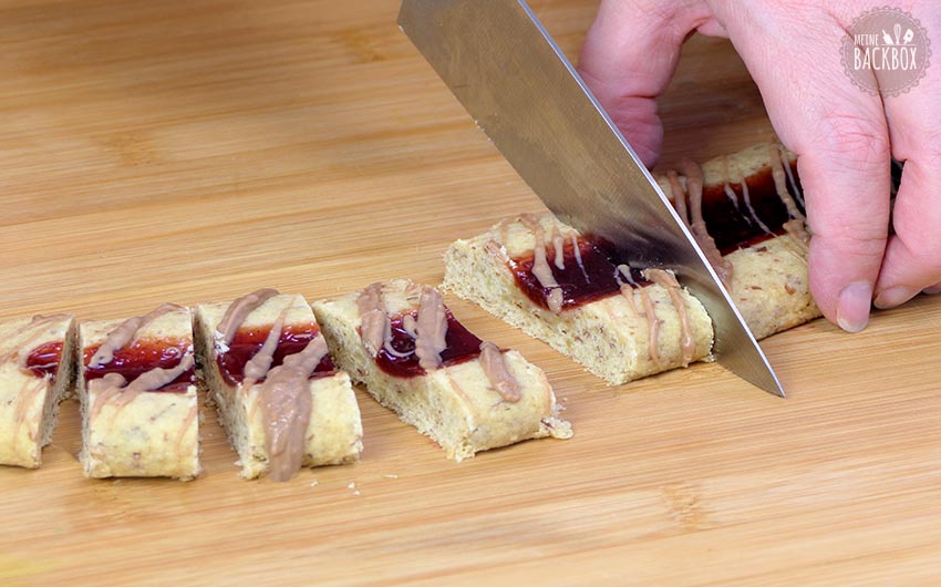 Schnelle Plätzchenstange Rezept: Stange schneiden