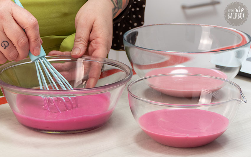 Sauerteig Pancake-Törtchen Rezept: Teig einfärben