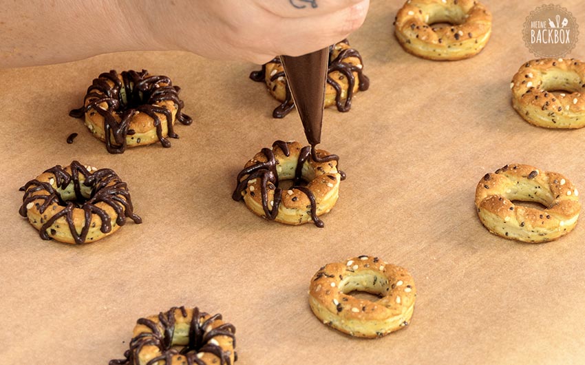 Mini Eierlikör Cheesecakes Rezept: Osternester vorbereiten