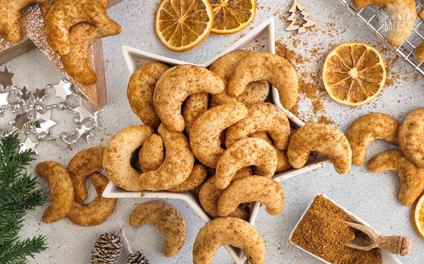 Weihnachtskipferl mit Zimt und Orange