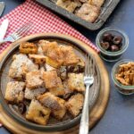 Kaiserschmarrn aus dem Backofen mit Cranberries in Schokolade