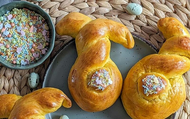 Osterhasen aus Hefeteig von Ninas Backstübchen