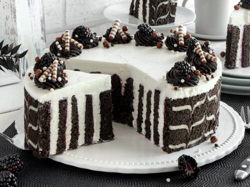 Black & White Wickeltorte