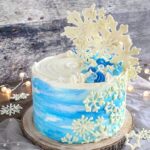 Eiskristall-Torte mit Apfel-Zimt-Füllung