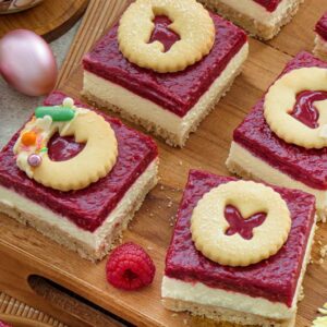 Butterkekskuchen Linzer Art mit Himbeeren