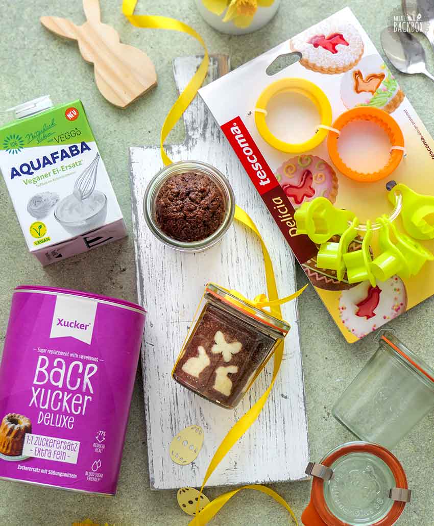 Rübli Schokokuchen im Glas mit den Produkten aus der Box