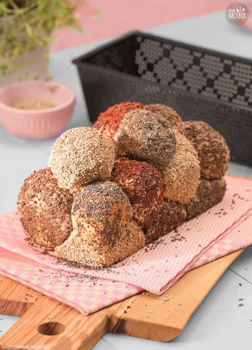 Vorschau Sommerbox 2026: KAISER Inspiration Brotbackform – Anwendungsbeispiel mit herzhaftem Gebäck