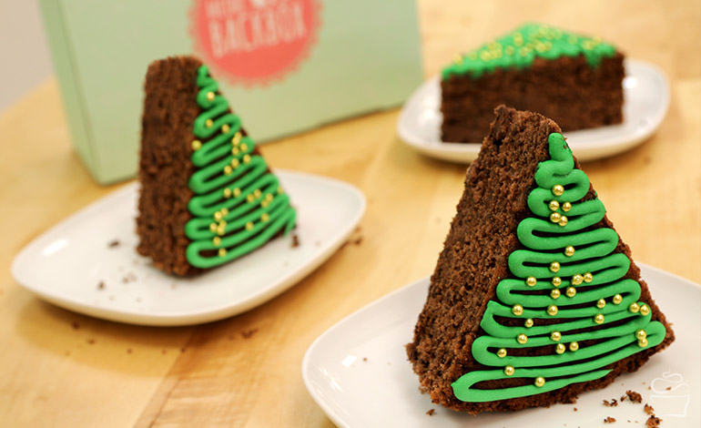 Gluehweinkuchen im Tannenbaum-Design mit Royal Icing {Meine Backbox}