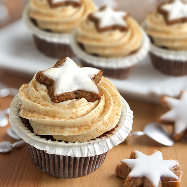Santa's Delight Cupcakes